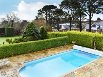 PRIVATE OUTDOOR SWIMMING POOL