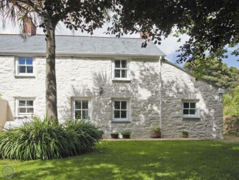 DELIGHTFUL SEMI-DETACHED STONE COTTAGE