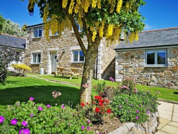 WONDERFUL HOLIDAY COTTAGE