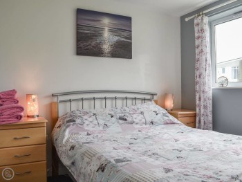DOUBLE BEDROOM