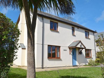 FABULOUS, DETACHED HOLIDAY HOME