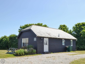 ATTRACTIVE TIMBER LODGE