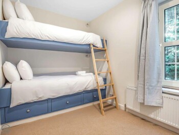 FIRST FLOOR BUNK BEDROOM