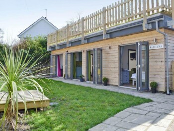 UNIQUE HOLIDAY HOME SET IN PRIVATE COURTYARD GARDEN