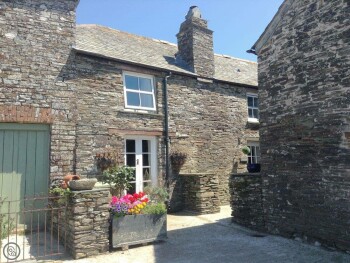 LOVELY HOLIDAY COTTAGE