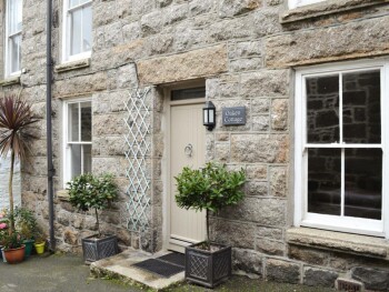 FORMER FISHERMAN&RSQUO;S HOUSE TUCKED AWAY ONLY YARDS FROM THE HARBOUR