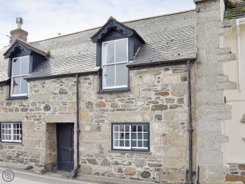 LOVELY STONE HOLIDAY COTTAGE