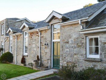 COMFORTABLE GRADE II LISTED COTTAGE