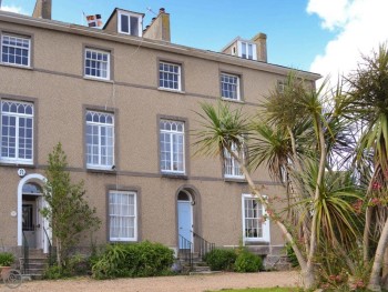 IMPOSING CORNISH TOWNHOUSE