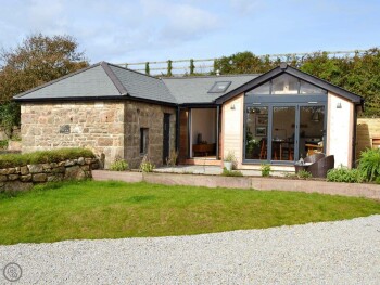 BEAUTIFUL BARN CONVERSION