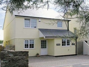 BEAUTIFULLY CONVERTED, DETACHED HOLIDAY HOME