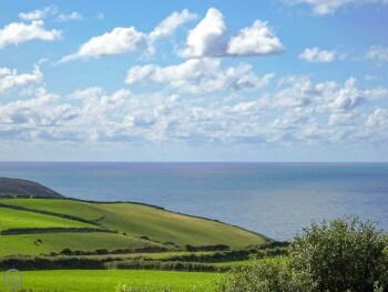 FAR REACHING VIEWS OUT TO SEA FROM THE MASTER BEDROOM