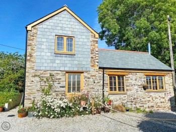 LOVELY COSY COTTAGE