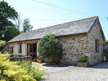 BEAUTIFULLY APPOINTED, CONVERTED BARN