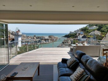 LIGHT AND AIRY LIVING/DINING ROOM WITH AMAZING VIEWS