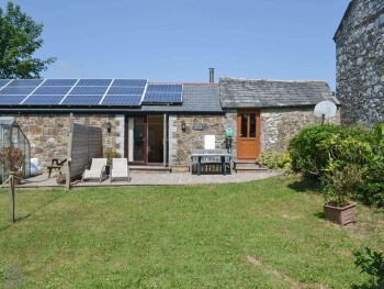 SPACIOUS, DETACHED BARN CONVERSION